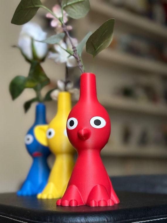 Pikmin Vase (single) - Red, Yellow or Blue - Etsy Canada