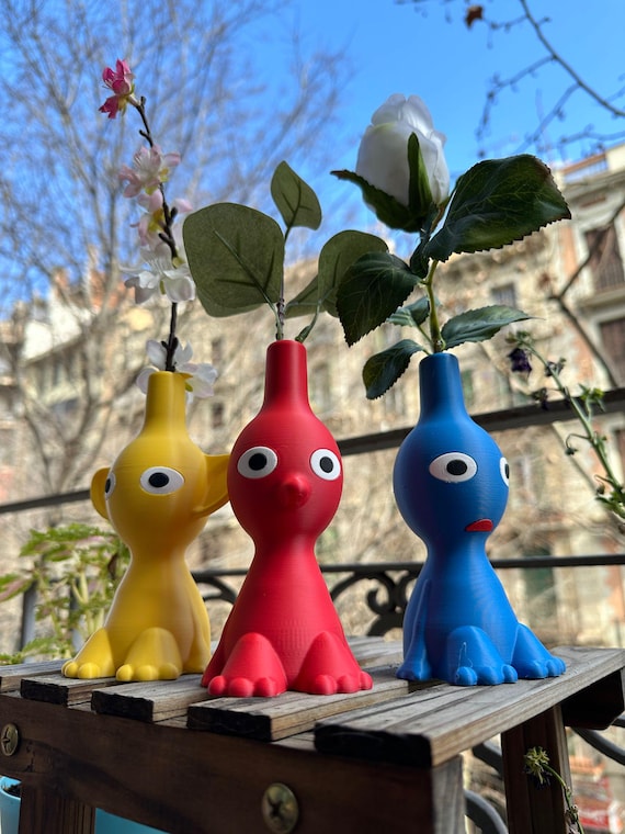 Pikmin Vases Set of 3: Red, Yellow & Blue 3D Printed Planters - Etsy
