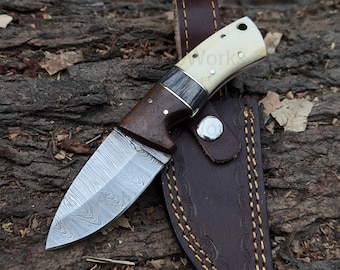 Handgefertigtes Kürschnermesser aus Damaststahl mit Lederscheide