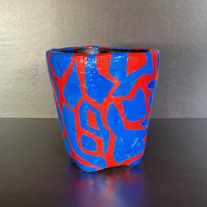 decorative vase made of waterproof papier-mâché
