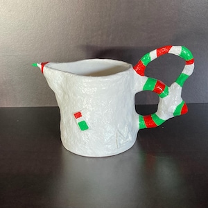 Small papier-mâché pot