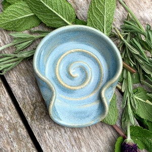 Mini Tea Spoon Rest in Opal Blue