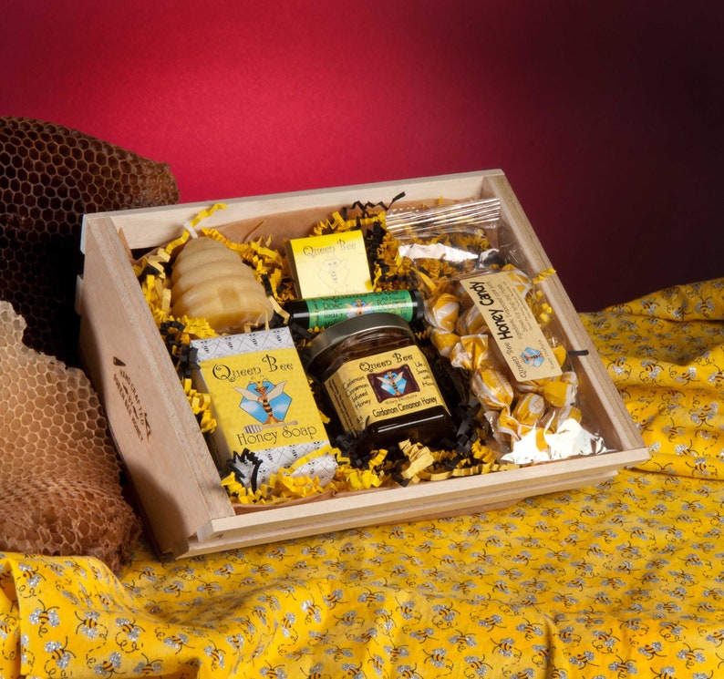 Cardamom Cinnamon Beehive Gift Basket by Queen Bee Honey in