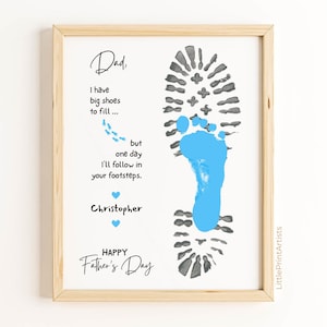 Vatertag Fußabdruck Kunst zum Ausdrucken. Sentimentales Geschenk vom kleinen Jungen. Schuhabdruck Boot Druck Andenken Handwerk für Papa vom Sohn.