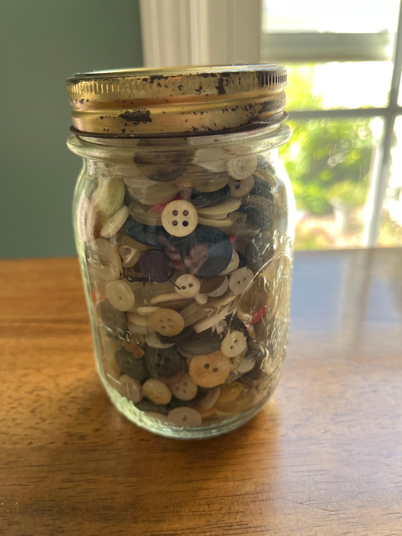 Vintage Buttons in Preserve Jar - Etsy
