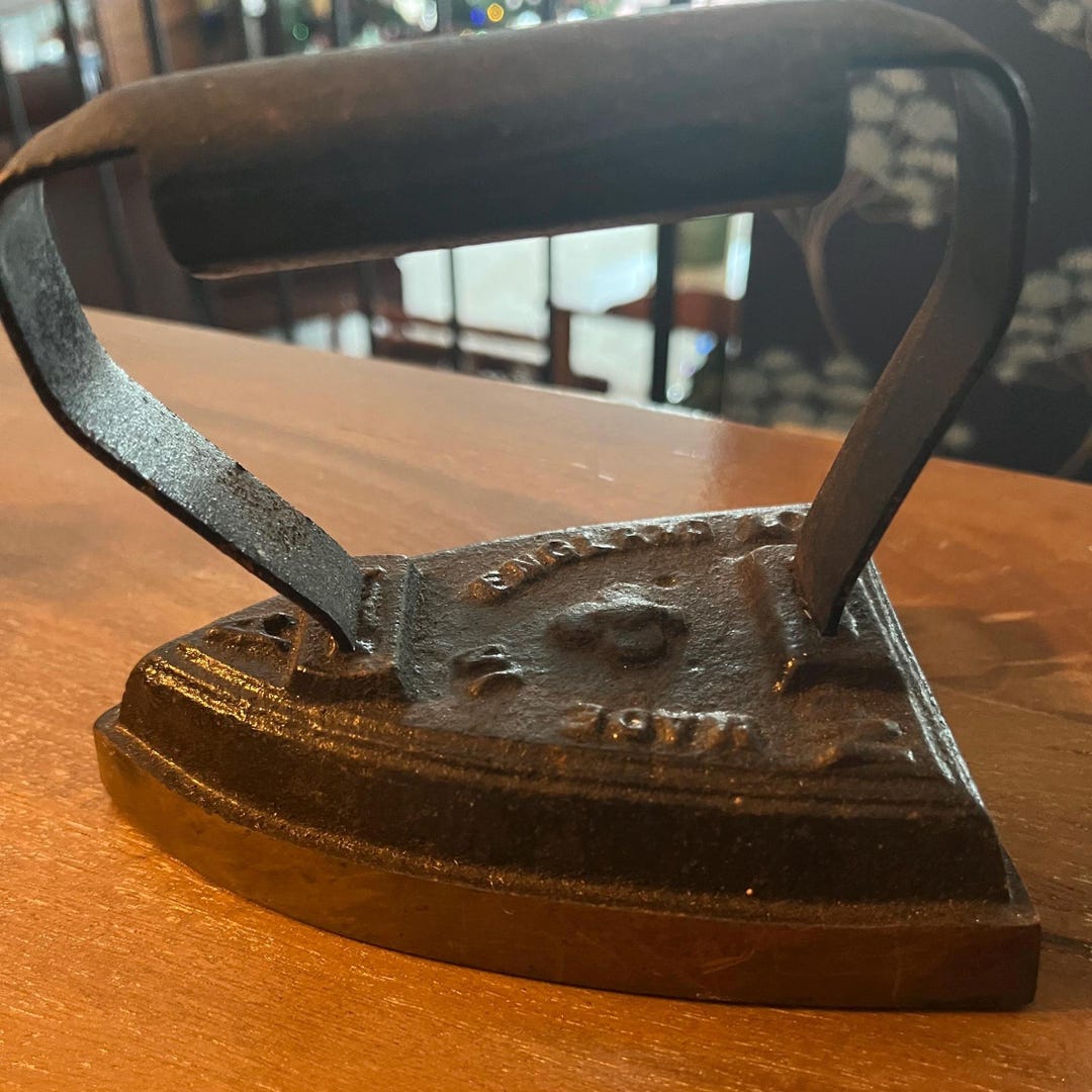 Vintage Sad Iron, Made in England 5.25x5” - Etsy