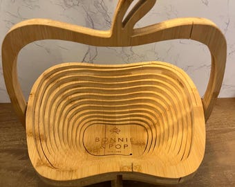 Wooden Collapsible Apple Fruit Basket / Trivet 10.5x12”