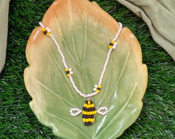Queen Bee Necklace: Handmade Beaded Jewelry, Nature-Inspired Pendant