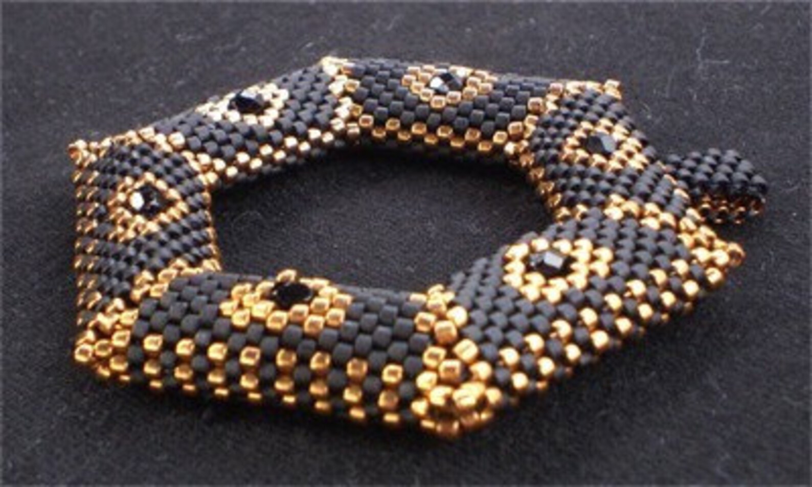 TUTORIAL Black and Bronze HexPendant Bead pattern Etsy