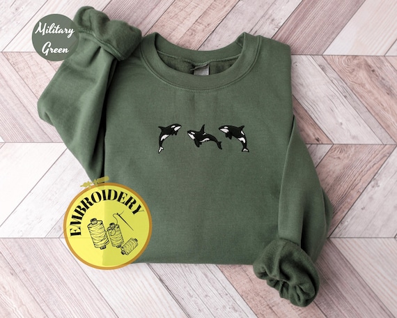 Embroidered Orca Sweatshirt, Whale Embroidered Crewneck, Ocean Sweater, Outdoors Gift, California Sweater, Cozy, Beachy Embroidered Crewneck