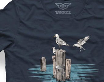 Minimalist Seagull Graphic Tee | Original Nautical Art Shirt | Ocean Bird Unisex Streetwear UK