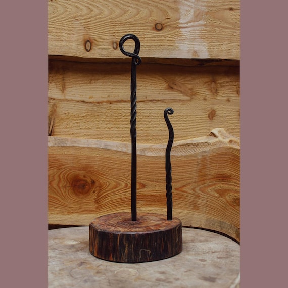 Kitchen roll holder standing black | hand-forged