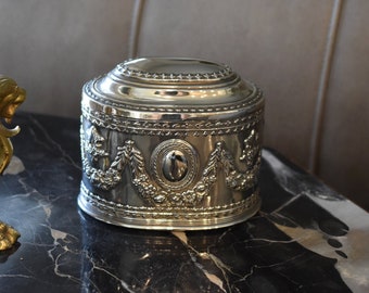 Vintage Metropolitan Museum Art Silver Etched Trinket Box