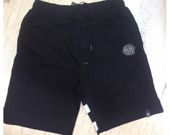 P.Plein PP retro zwarte katoenen designerbroek voor heren. Gebruikt maar in perfecte staat. Casual zomerstijl, ideaal voor streetwear of festivals. Maat M