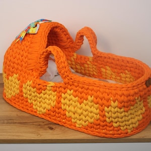cesta de muñecas