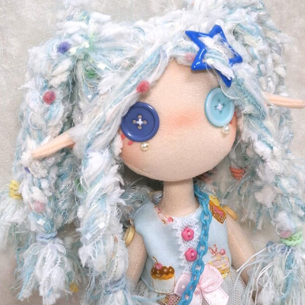 手作りラグドール | ボタンアイドール | 30 cm 女の子用布人形 | ウォルドルフ人形 | コレクションドール | ギフトドール | アートドール | 着脱可能な服