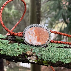 Rosa Scoleciten-Krawatte / bolo tie / silberschmiedisch / Silberschmiede-Schmiede / Silberschmiede-Schmiede / Silberschmiede-Schmiede
