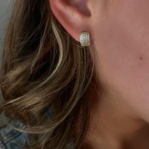 Diamond Hoop Earrings Gold Earrings Minimalist Hoops Everyday Earrings Huggie Earrings CZ hoops 18k Gold Filled Gift for Her Unique Earrings