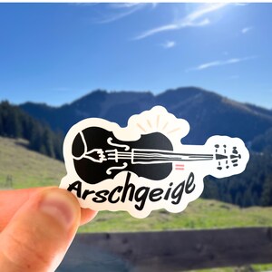Arschgeige-sticker – Oostenrijks-Duits jargon, kiss-cut vinylsticker – GRATIS VERZENDING