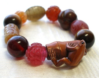 Wood Frog & Longevity Carved Stones Beaded Bracelet
