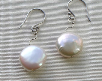 Earrings Freshwater Pearl and Sterling Silver Wire