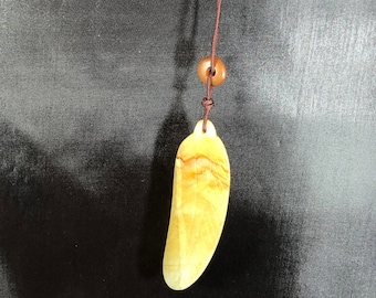 agate carved feather pendant