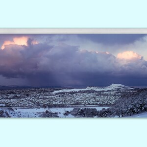 Premium Panorama Weihnachtskarte, Arthurs Seat Edinburgh Snowstorm, Schottische WinterLandschaftsfotografie, 99 mm x 210 mm, Kartenpaket