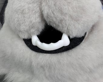 3D Printed Fursuit Fangs: Customizable Cosplay Teeth Set