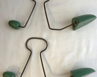 Vintage Green Wood & Metal Shoe Stretchers, Green Vtg Shoe Accessories, 1920s/1930s Shoe Stretchers/Shoe Trees