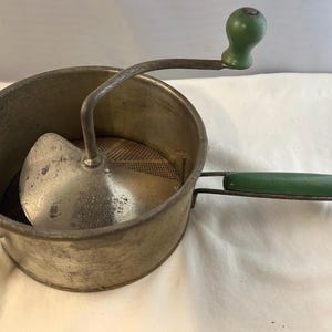 Vintage Foley Food Mill Original 1930s/1940s Green Handle Masher/Food Processor Vintage Metal Kitchen Tool