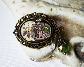 Brooch - Steampunk Watch Movement   BX9 C3