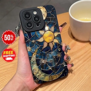 Glasmalerei Mond Stern Handyhülle iPhone 16 15 14 13 12 11 10 9 8 7 | Faux Celestial Night Sky Abdeckung | 3D Sternenhimmel Ästhetische Hülle
