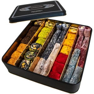 Turkish Delight Gift Box – 10 Flavors – Handmade Lokum with Pomegranate, Pistachio, Chocolate & More – 650g