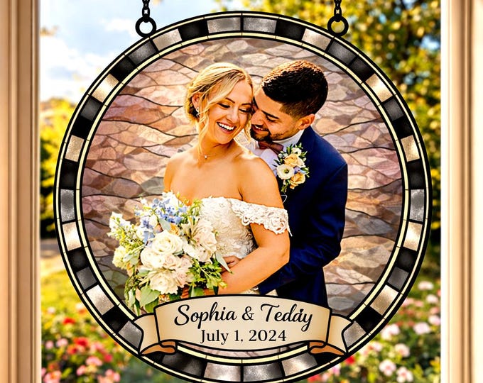 3rd Anniversary Gift, Personalized Wedding Anniversary Stained Glass Suncatcher, Custom Couple Portrait Gift, Anniversary Gift for Wife