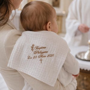 Lange de Baptême Personnalisé, Prénom & Date Brodés, Mousseline Coton Blanc, Châle Étole pour Cérémonie, Colombe et croix