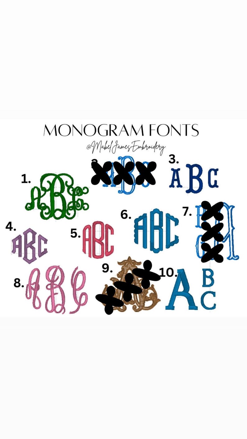 Op de afbeelding: Afbeelding met verschillende monogramlettertypen, genummerd van 1 tot 10. De lettertypen zijn in verschillende stijlen en kleuren, waaronder groen, blauw, roze en goud. De tekst "MONOGRAM FONTS" en de naam van de verkoper staan bovenaan.