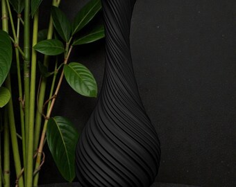 KuroFlow Vase - 3D Printed Modern Minimalist Twisted Flower Vase, Sculptural Home Decor