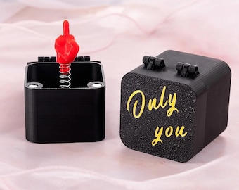 Gepersonaliseerde grappige middelvingerdoos, 3D-geprinte pop-up verrassingsgrap, aangepaste grapdoos voor vriendenfeesten, verjaardag en Valentijnsdag