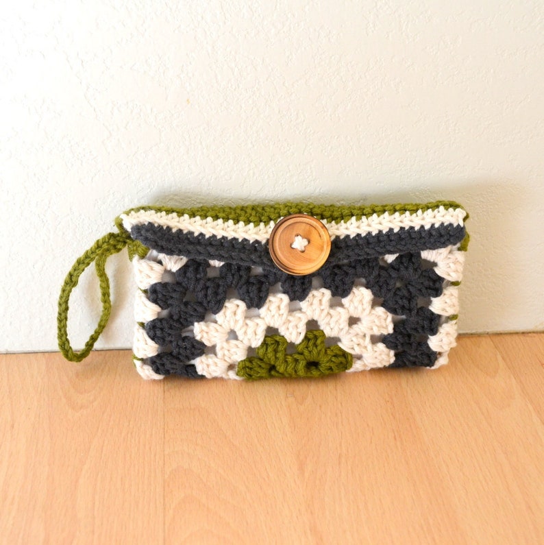 Crochet Bag Pattern Granny Square Wristlet Clutch Wallet Pattern Crochet PDF Pattern DIY Beginner Crochet image 2