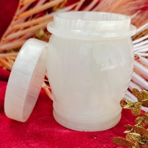 Handmade White Onyx Marble Jar with Lid: Kitchen Storage, Home Decor (5&quot;x3.5&quot;)