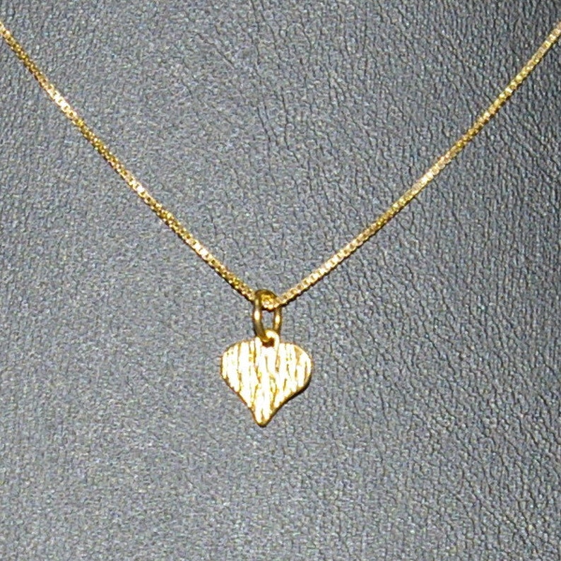 12 pieces 14kt GOLD FILLED Box 012 Chain with very Small HEART Charm Pendant Necklaces Lot Free Shipping Worldwide.