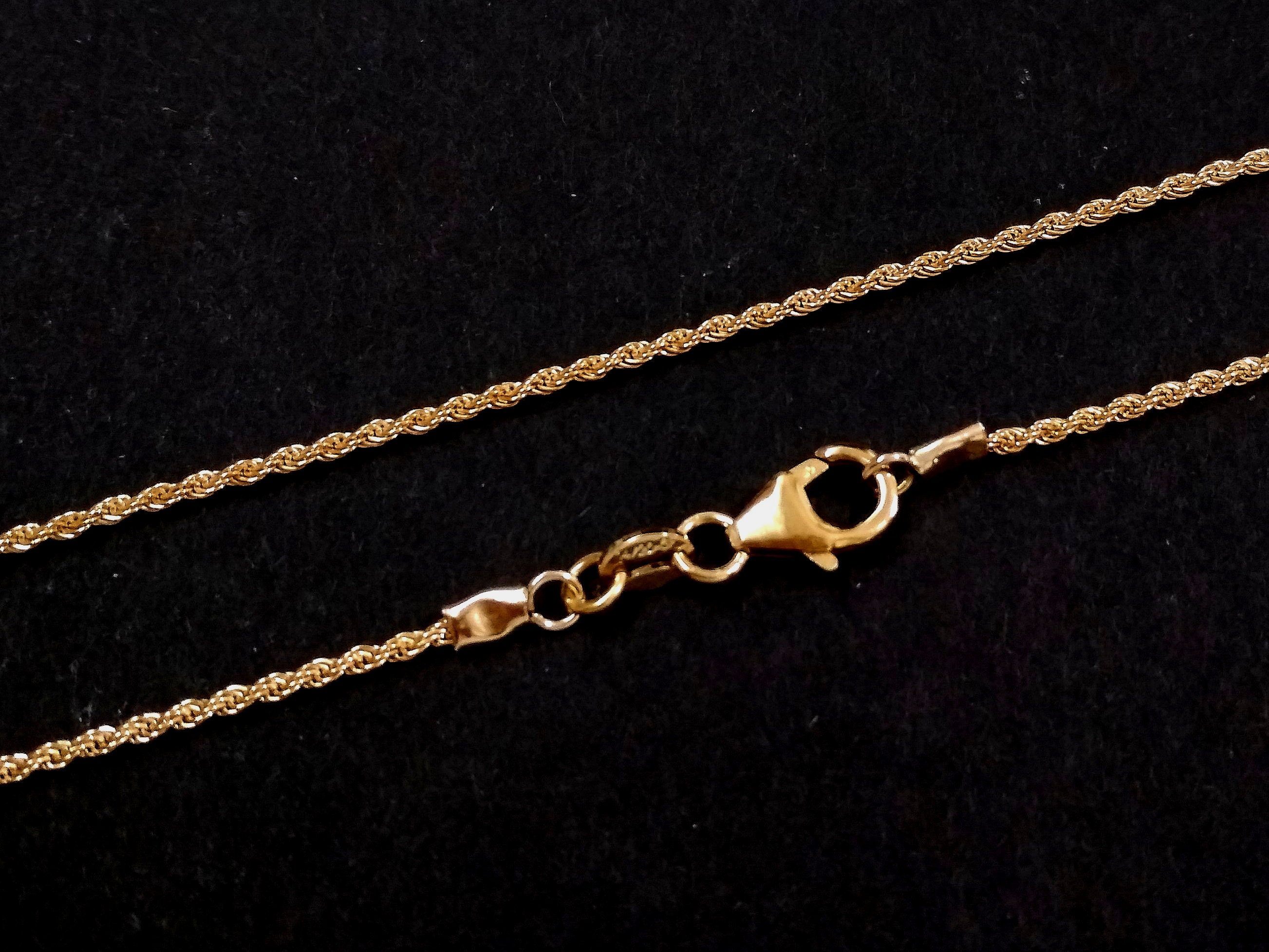 ITALYコールド ペンダントネックレス チェーン、14K金 585WG 1.4g 美品