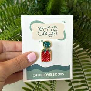 Grandma Candy Strawberry Needle Minder | Needlepoint | Needle Nanny | Cross Stitch Needle Work | Needle Point bild 3