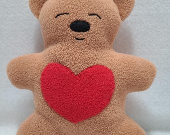 Sleepy heart bear - caramel