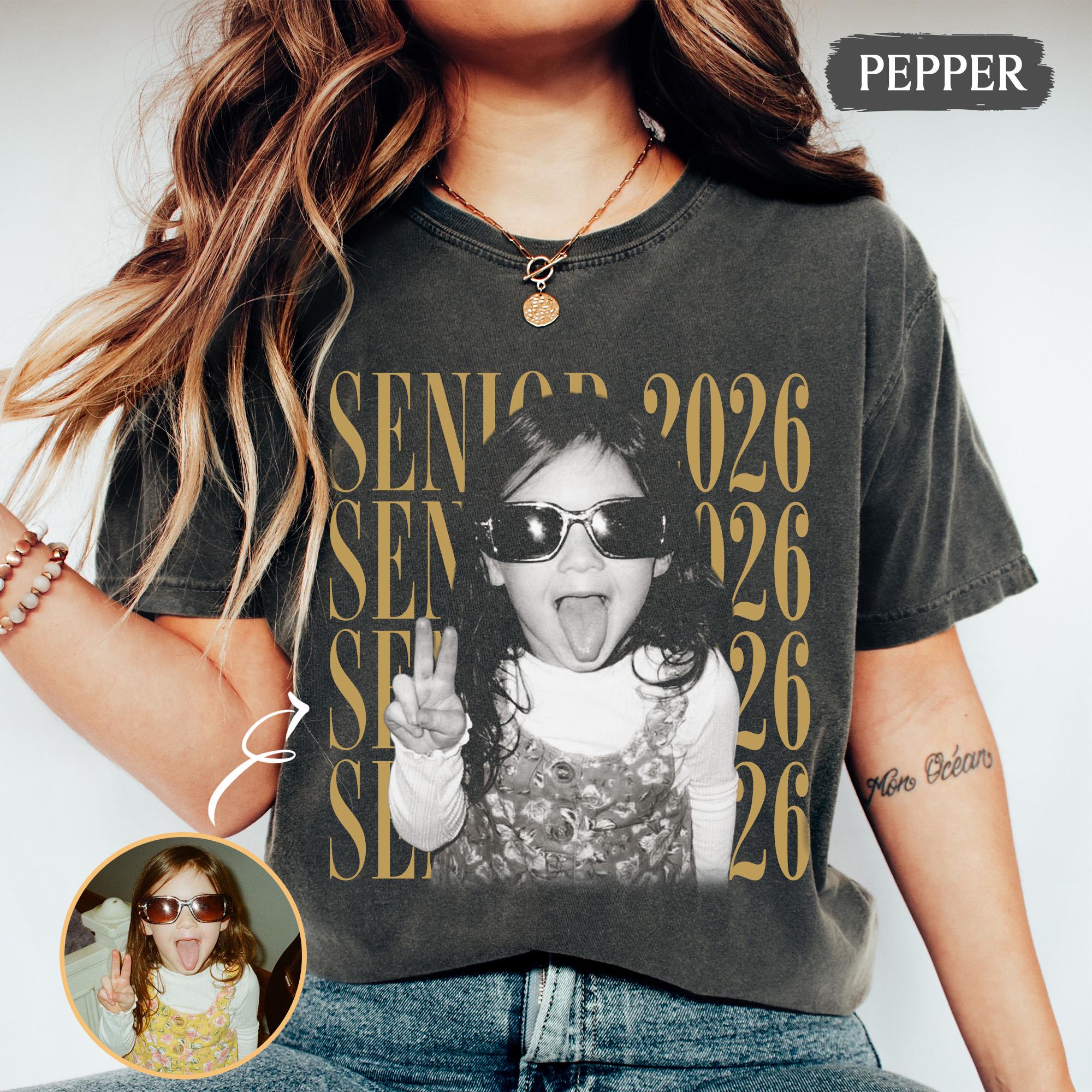 Personalised Vintage Photo And Year Senior Shirt: Custom Graduate Picture Shirt, Class of 2026 Graduation Gift, Back To School Shirt