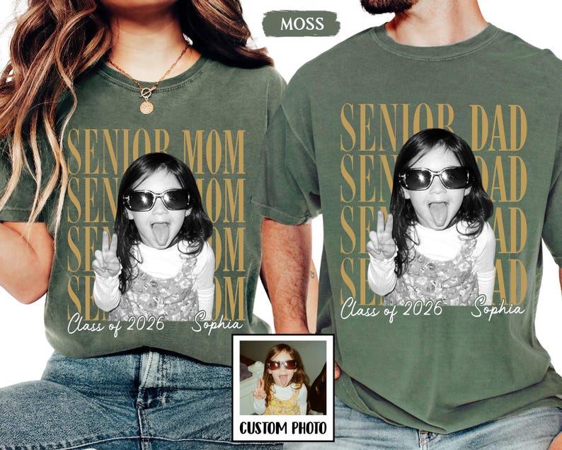 Personalised Vintage Photo Senior Dad Senior Mom Shirts 2026: Proud Family of Graduate Tees, Senior Night Gifts, Class Of 2026 Picture Gifts bild 17