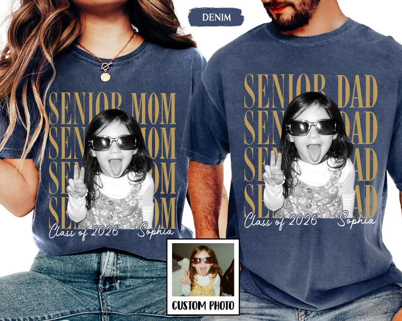Personalised Vintage Photo Senior Dad Senior Mom Shirts 2026: Proud Family of Graduate Tees, Senior Night Gifts, Class Of 2026 Picture Gifts bild 12