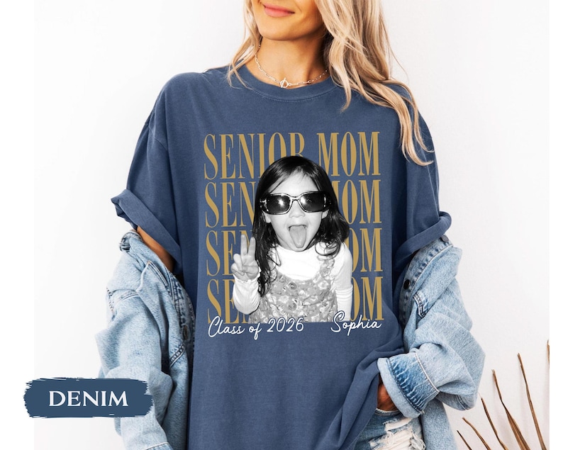 Personalised Vintage Photo Senior Dad Senior Mom Shirts 2026: Proud Family of Graduate Tees, Senior Night Gifts, Class Of 2026 Picture Gifts bild 14