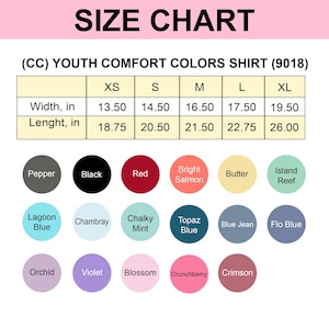 K&ouml;nnte beinhalten: Eine Gr&ouml;&szlig;entabelle f&uuml;r Youth Comfort Colors Shirts, mit Ma&szlig;en in Zoll. Die Tabelle enth&auml;lt die Gr&ouml;&szlig;en XS bis XL, mit Breiten- und L&auml;ngenma&szlig;en. Farboptionen sind Pepper, Black, Red und mehr.