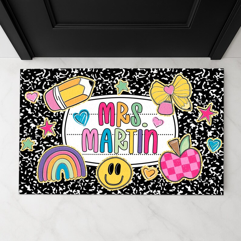 Felpudo personalizado con nombre para profesor/a, tapete para cuaderno de composición, alfombra moderna para profesor/a, decoración para el aula, regalo personalizado para profesor/a para mujer imagen 1